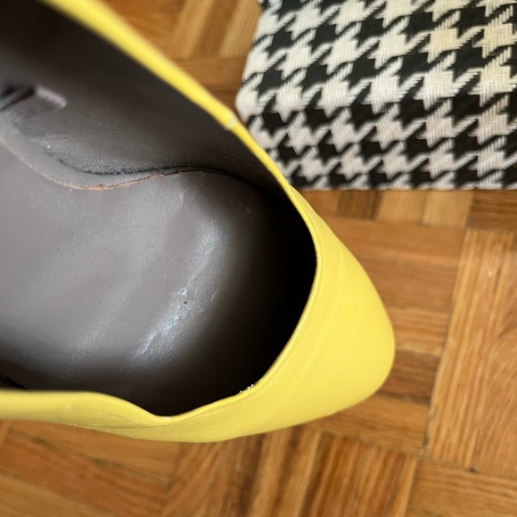Zara Yellow Leather Block Heel - Picture 4 of 10